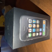 iPhone 3G stan nieznany, dla kolekcjonerów. 