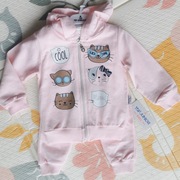 Komplet niemowlęcy 12m dres bluza spodnie koszulka cool kotki dziewczynka 
