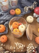 Zapachowa świeca sojowa z dyniami pumpkin z wieczkiem 300 g