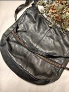 Czarna skórzana torebka worek Legend 