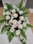 Wiązanka nagrobna 80x60 cm – rękodzieło, róże i storczyki | stroik 