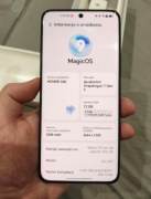 Honor 200 z zegarkiem i słuchawkami 