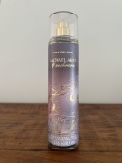 Bath & Body Works Snowflakes & Cashmere mgiełka do ciała 236 ml