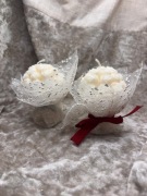 Piękna świeca świeczka bukiet różyczek