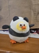 Miniso maskotka kurczak w stroju pandy
