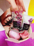 UNIKAT! Avril Lavigne Wild Rose zestaw prezentowy WIELKANOC perfumy 30ml 