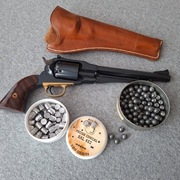Rewolwer Remington 1858 New Army Target 8'' kal. 44 produkcja Uberti .