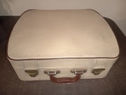 Zabytkowa walizka na magnetofon szpulowy 