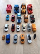 21 samochodów zabawkowych hot wheels, siku , i inne 