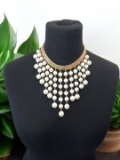 Piękny regulowany perełkowy naszyjnik 