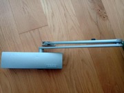 Samozamykacz Geze TS 2000 do drzwi