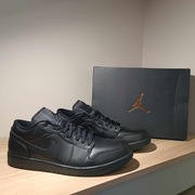 Air Jordan 1 Low r. 48,5 (32 cm) Black/Black-Black 553558 091