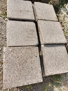 Płyty granitowe 40x40x4 cm płomieniowane 