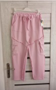 Spodnie sportowe inne niż wszystkie w kolorze pudrowym R189
