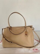 Torebka COACH, oryginalna, kolor beżowy, skóra naturalna