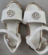 Sandały letnie River Island Outlet dla dziewczynki 26.5 białe rozm 9 Nowe .