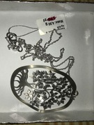 Naszyjnik z motywem drzewa