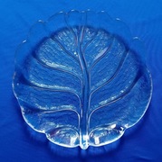 Szklana patera "Liść kapusty". 