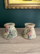 Dwa małe abażurki vintage w kwiaty