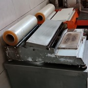 Zgrzewarka stałocieplna folii do tacek gorący stół