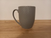Szary ceramiczny kubek marki Essex poj. 350 ml