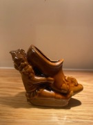 Krasnal z butem figurka  stara ceramika 