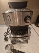 Ekspres ciśnieniowy MPM MKW 06M , 840 W Czarno-srebrny