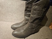 MODNE I WYGODNE KOWBOJKI SZARE