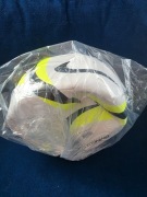 Piłka nike team r 4