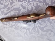 Replika pistoletu czarnoprochowca Hawke