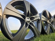 Felgi Alutec 17 cali 5x100 7,5J ET33 Grafit Nowe VW Seat Audi Skoda Toyota