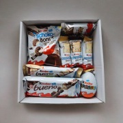 Box prezentowy KINDER prezent słodycze