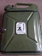 Prezent z okazji przejścia na emeryturę- karnister