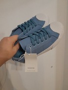 Klasyczne niebieskie trampki chłopięce Reserved r.34