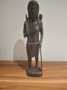 Figurka afrykańska z drewna myśliwy
