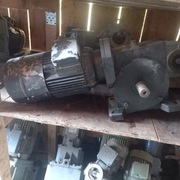 Motoredukor kątowy ślimakowy 1.1 kw 16obr