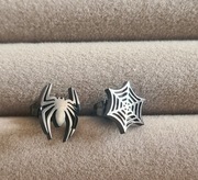 Czarne kolczyki pajak pajeczyna