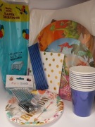 ZESTAW NA URODZINY PRZYJĘCIA DINOZAUR talerzyki kubeczki łyżeczki 52 szt.