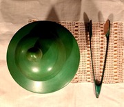 Stary pojemnik (cukiernica?) z chińskiej laki bezrdzeniowej z Fuzhou