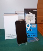 Smartfon iPhone SE 32GB srebrny