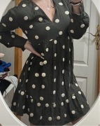 elegancka okazyjna sukienka w groszki