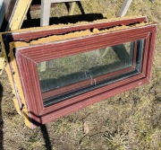 okna 117x54wys PCV mahoń .