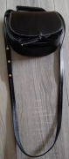 Śliczna czarna mała torebka w stylu crossbody 