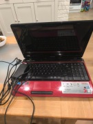 Laptop Toshiba Satellite L750-201 CZERWONY | Uszkodzony / Na części /