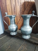 Duzy dzbanek kufel cynowy żołędzie stara sygnatura aniołek