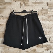 Spodenki Nike rozmiar M.