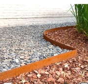 Obrzeże trawnikowe ze stali corten proste