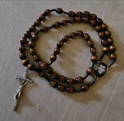 różaniec Wenanty Katarzyniec z Kalwarii Pacławskiej pamiątka