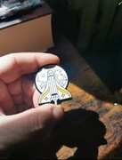 Unikalny pin z gry The Last of Us 2 – prom kosmiczny