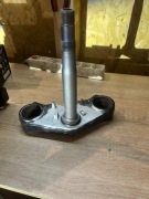 Połka z sztycą Yamaha Mt 125 2021